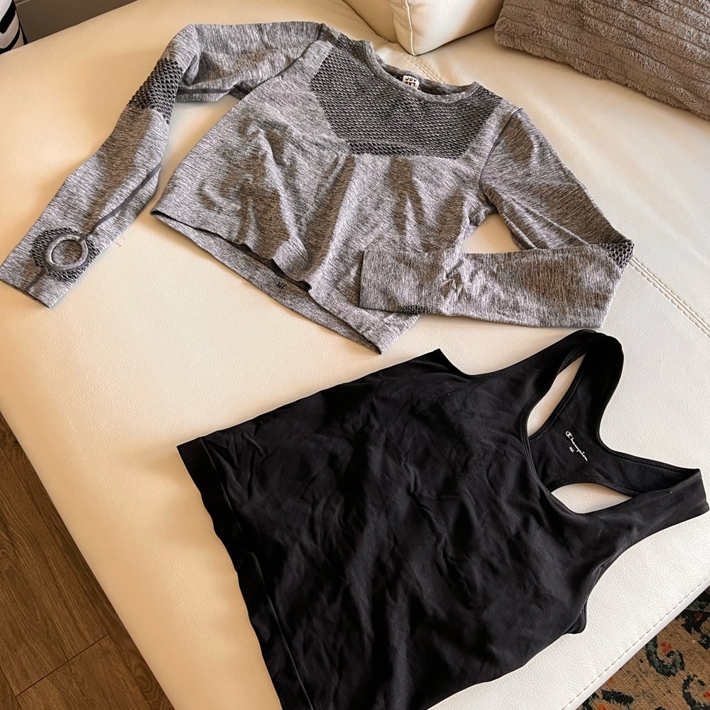 Womens workout tops medium